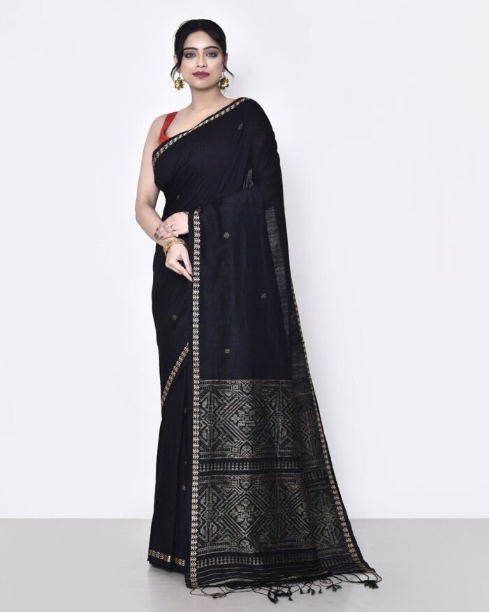 Women Traditional Saree - Image 1